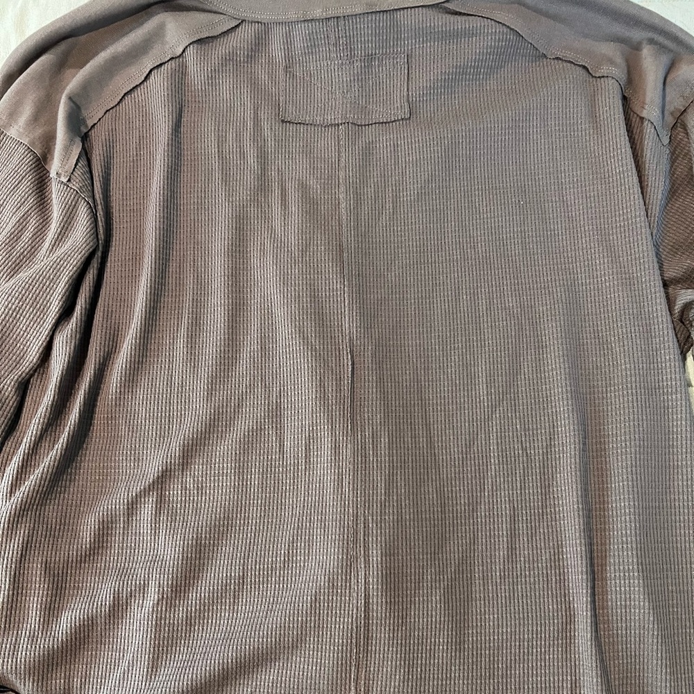 Comfortable Blouse - Picture 7 of 8